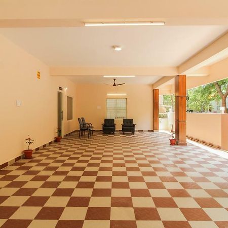 Hotel Treebo Trip Riyas Grand Tirupati Exteriér fotografie