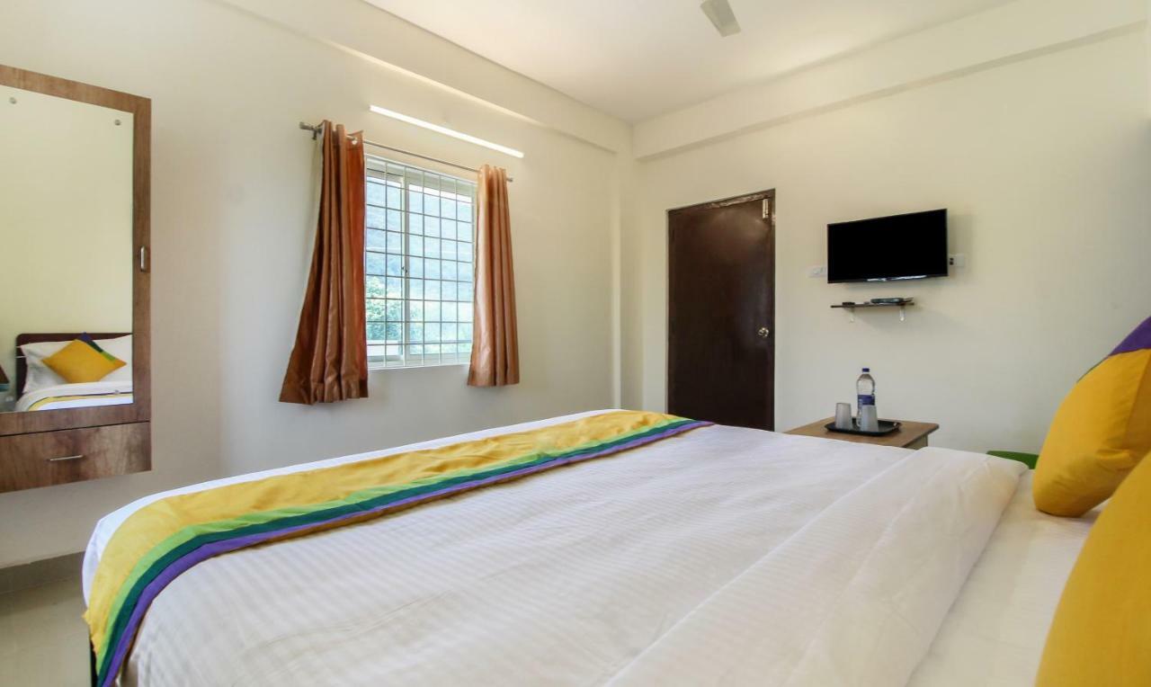 Hotel Treebo Trip Riyas Grand Tirupati Exteriér fotografie