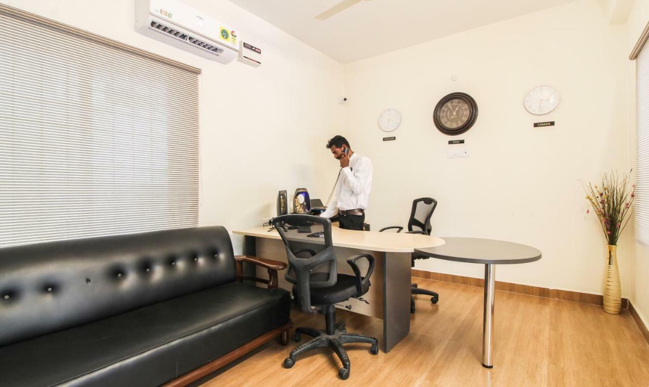Hotel Treebo Trip Riyas Grand Tirupati Exteriér fotografie