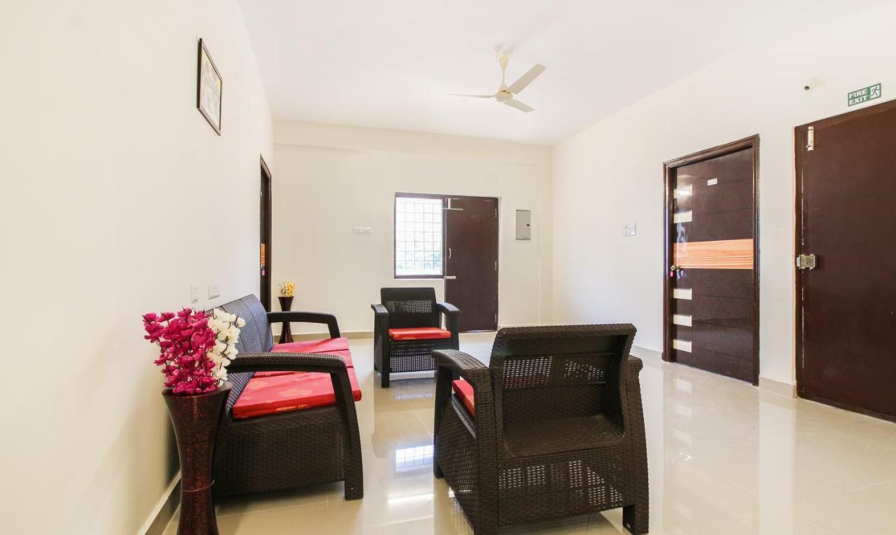 Hotel Treebo Trip Riyas Grand Tirupati Exteriér fotografie